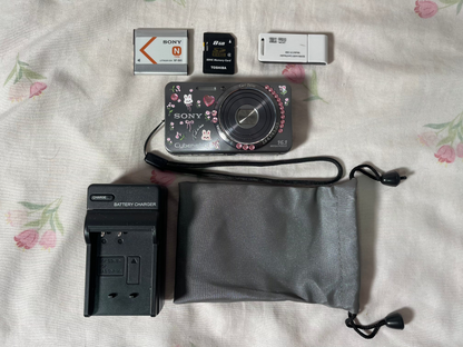 Shecameras™ Sony Cyber-shot DSC-W570